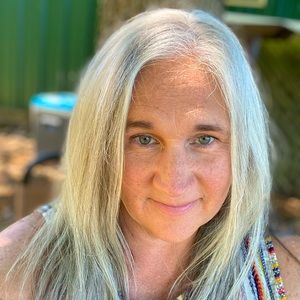 Meet your Posher, Diane